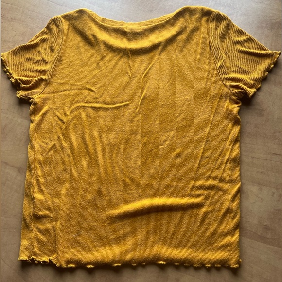 Gold T-Shirt - Picture 1 of 2